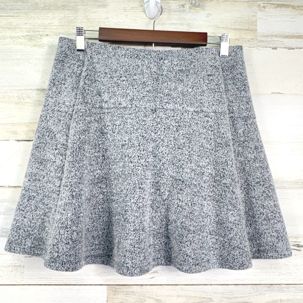 LOFT Women's Heathered Terry Gray Knit‎ Flounce Skater Mini Skirt Size Medium
